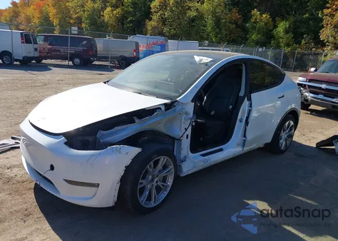 2022 Tesla Model Y Long Range Dual Motor All-Wheel Drive из США, поврежденный, VIN 7SAYGDEE7NF368293
